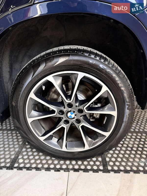 Внедорожник / Кроссовер BMW X5 2018 в Калуше