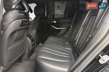 Позашляховик / Кросовер BMW X5 2019 в 
