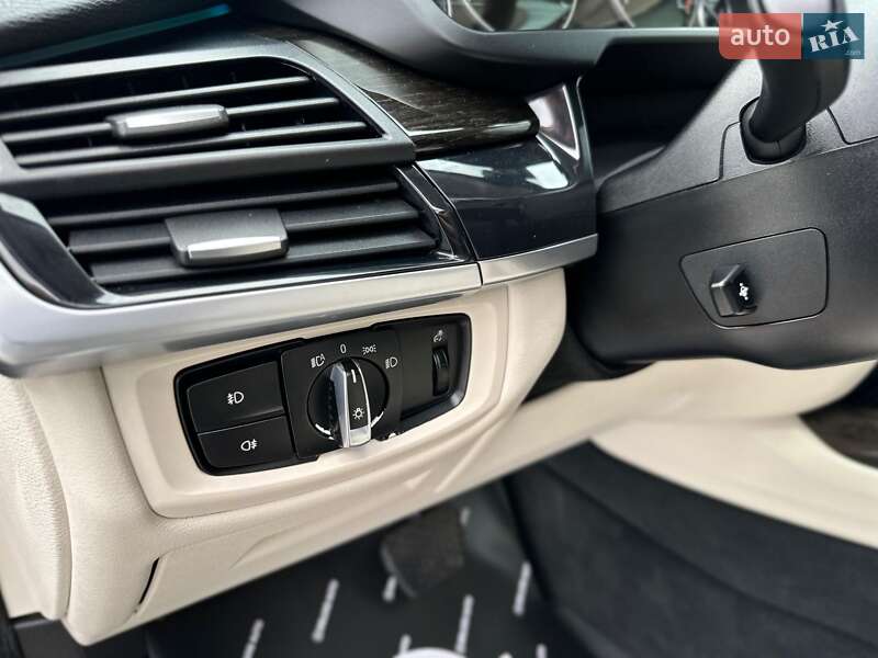 Внедорожник / Кроссовер BMW X5 2015 в Киеве