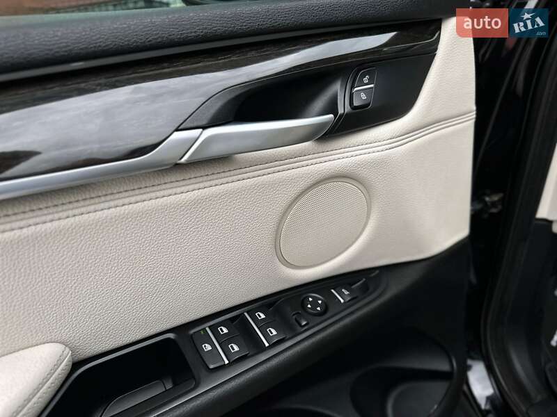 Внедорожник / Кроссовер BMW X5 2015 в Киеве