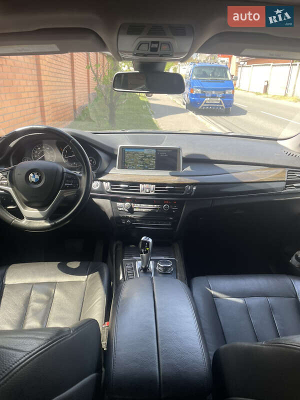 Внедорожник / Кроссовер BMW X5 2015 в Буче