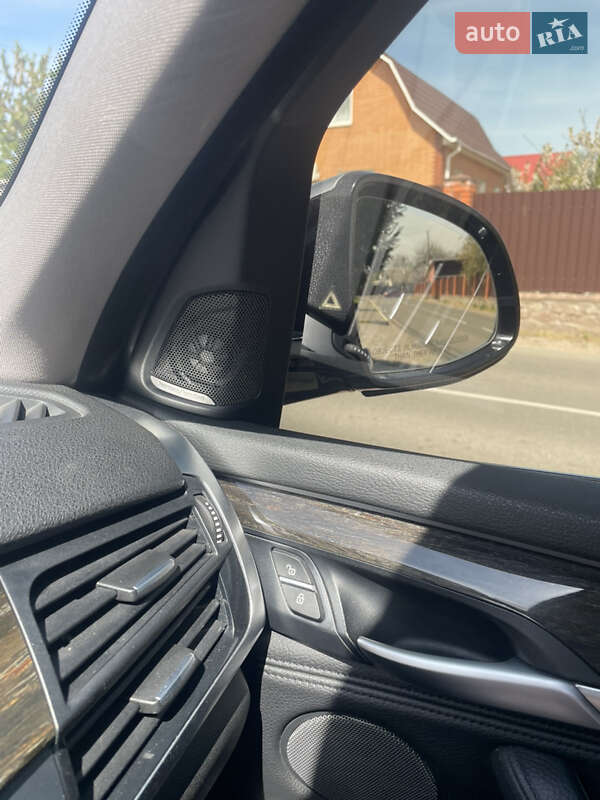 Внедорожник / Кроссовер BMW X5 2015 в Буче