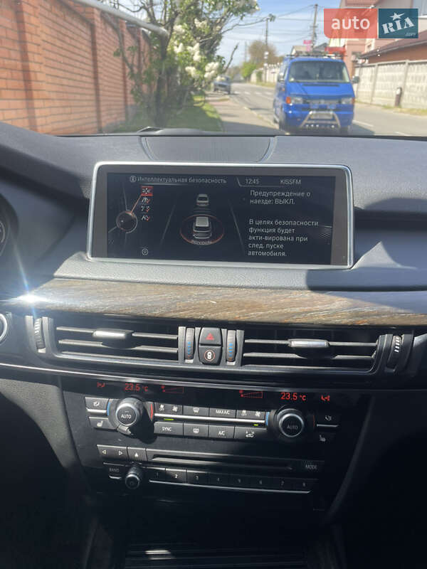 Внедорожник / Кроссовер BMW X5 2015 в Буче