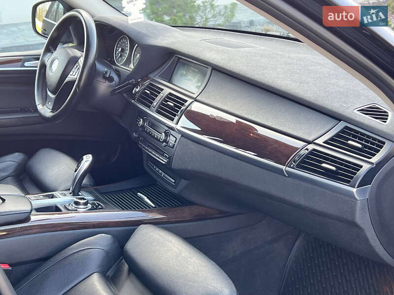 Позашляховик / Кросовер BMW X5 2011 в Подільську
