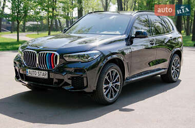 Внедорожник / Кроссовер BMW X5 2022 в 