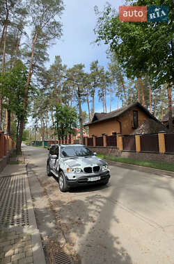 Позашляховик / Кросовер BMW X5 2000 в 