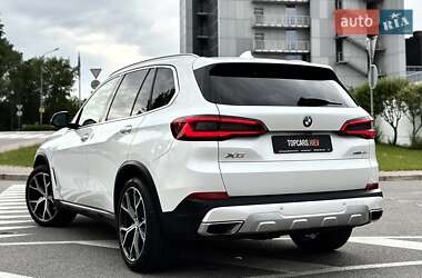 Внедорожник / Кроссовер BMW X5 2018 в 