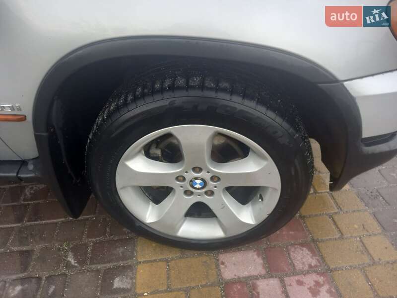 Внедорожник / Кроссовер BMW X5 2003 в Теофиполе