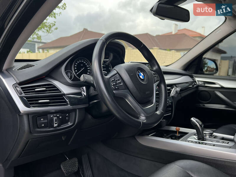 Позашляховик / Кросовер BMW X5 2015 в Одесі