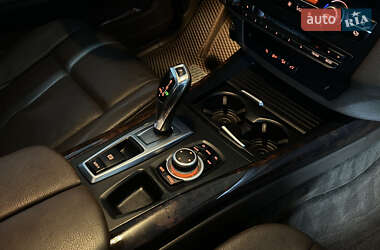 Внедорожник / Кроссовер BMW X5 2010 в 