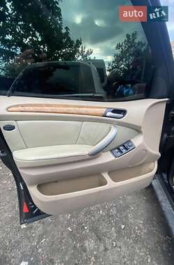 Внедорожник / Кроссовер BMW X5 2003 в 