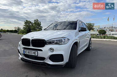 Позашляховик / Кросовер BMW X5 2015 в 
