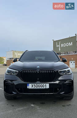 Внедорожник / Кроссовер BMW X5 2021 в 