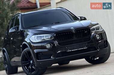 Внедорожник / Кроссовер BMW X5 2015 в 