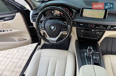 Внедорожник / Кроссовер BMW X5 2015 в 