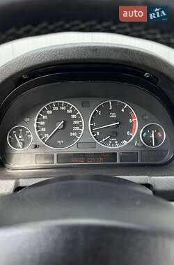 Внедорожник / Кроссовер BMW X5 2004 в 
