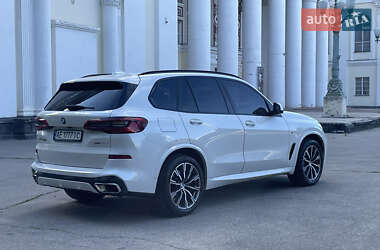 Позашляховик / Кросовер BMW X5 2019 в 
