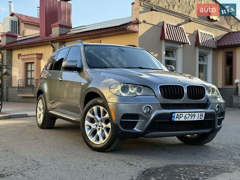 Внедорожник / Кроссовер BMW X5 2011 в 