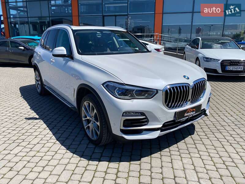 Внедорожник / Кроссовер BMW X5 2019 в 