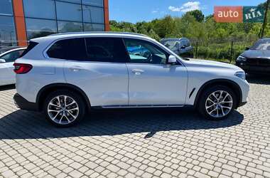 Внедорожник / Кроссовер BMW X5 2019 в 