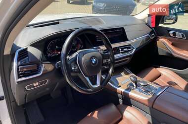 Внедорожник / Кроссовер BMW X5 2019 в 