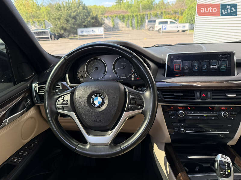 Внедорожник / Кроссовер BMW X5 2017 в Ровно