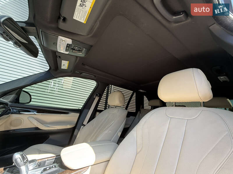 Внедорожник / Кроссовер BMW X5 2017 в Ровно