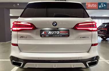 Позашляховик / Кросовер BMW X5 2020 в 