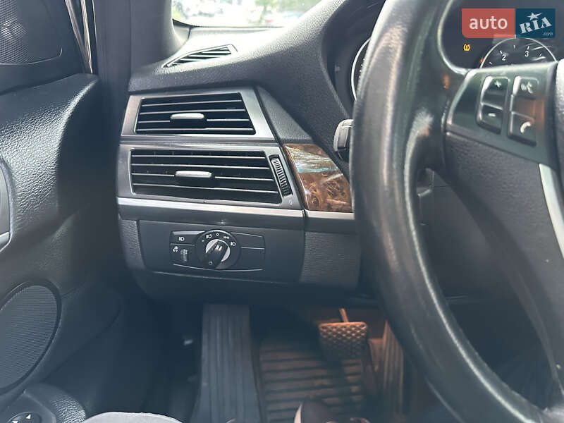 Позашляховик / Кросовер BMW X5 2009 в Черкасах