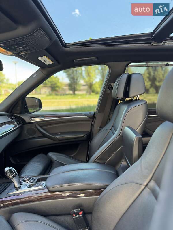 Внедорожник / Кроссовер BMW X5 2011 в Чернигове
