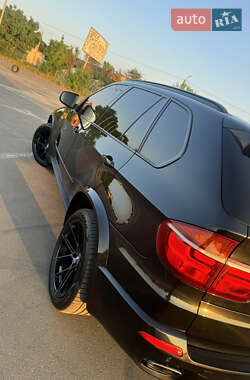Внедорожник / Кроссовер BMW X5 2010 в 