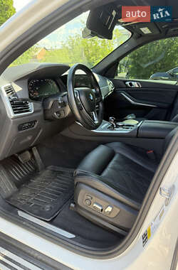 Внедорожник / Кроссовер BMW X5 2022 в 