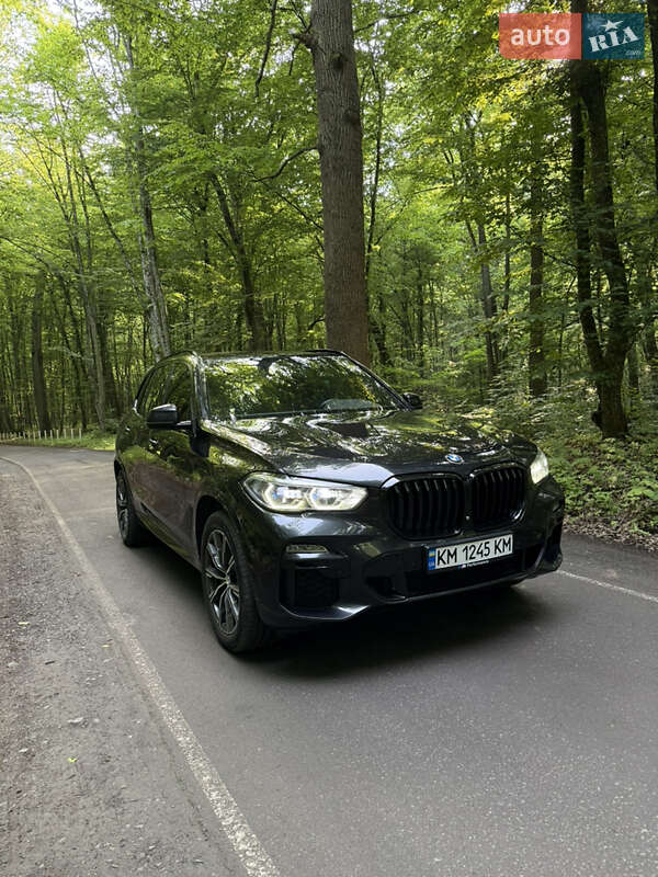 Внедорожник / Кроссовер BMW X5 2021 в 
