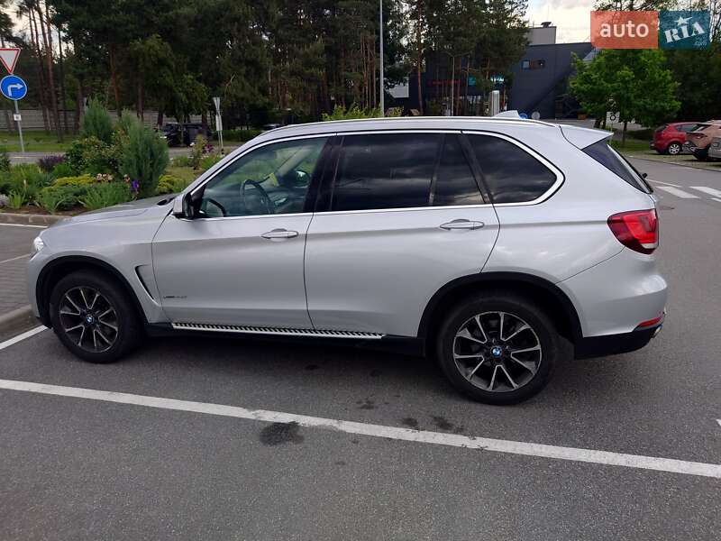 Позашляховик / Кросовер BMW X5 2017 в Києві
