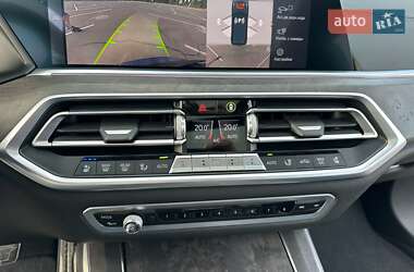 Внедорожник / Кроссовер BMW X5 2019 в 