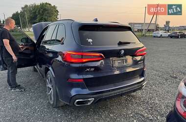Внедорожник / Кроссовер BMW X5 2019 в 