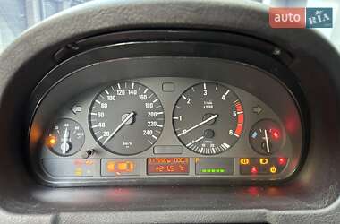 Внедорожник / Кроссовер BMW X5 2002 в 