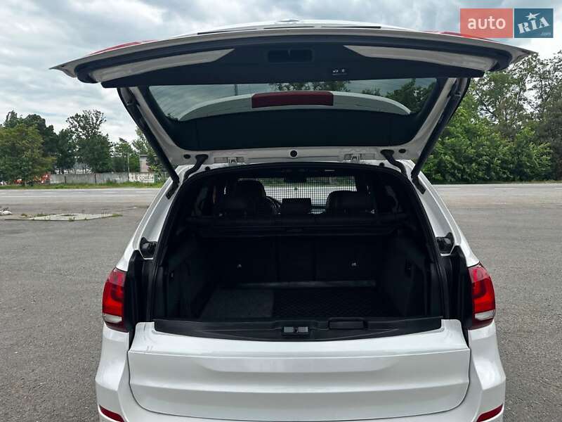 Позашляховик / Кросовер BMW X5 2014 в Сараті