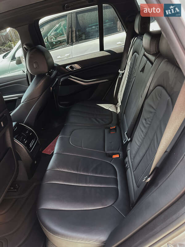 Позашляховик / Кросовер BMW X5 2018 в Миколаєві