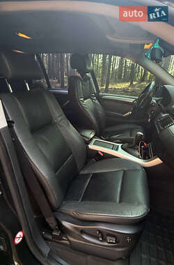 Позашляховик / Кросовер BMW X5 2002 в 