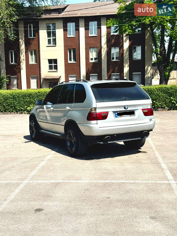 Внедорожник / Кроссовер BMW X5 2000 в Каменском