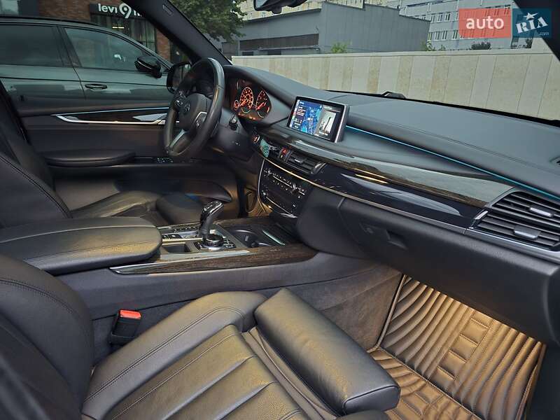 Позашляховик / Кросовер BMW X5 2016 в Києві