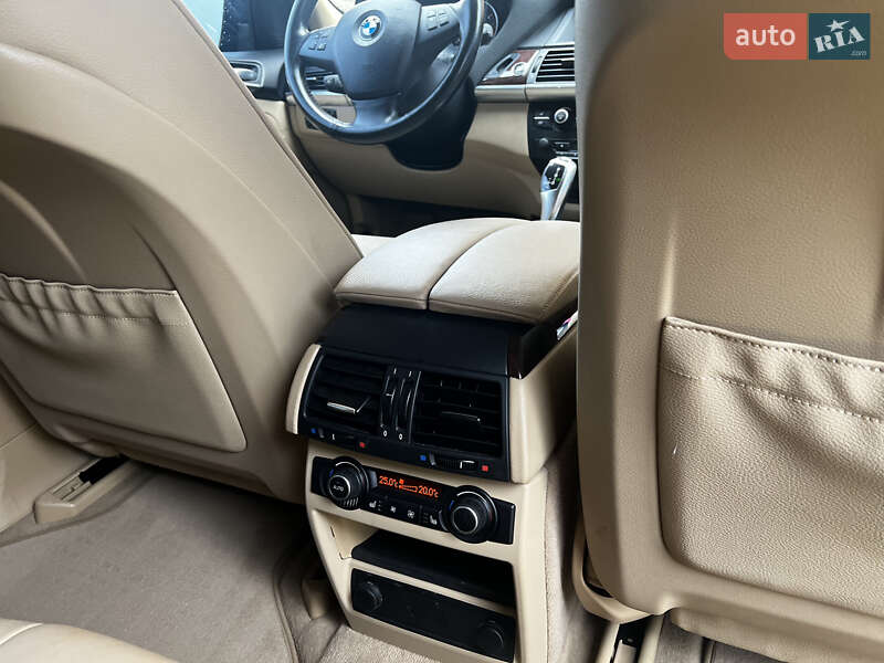 Внедорожник / Кроссовер BMW X5 2012 в Тернополе