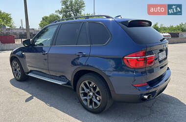 Внедорожник / Кроссовер BMW X5 2011 в 