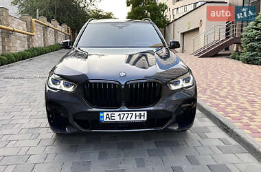 Позашляховик / Кросовер BMW X5 2022 в 