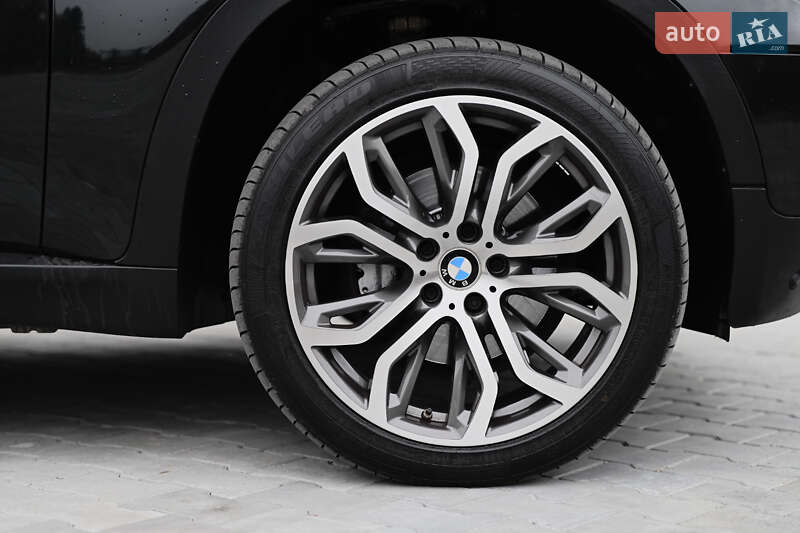 Внедорожник / Кроссовер BMW X5 2011 в Дубно
