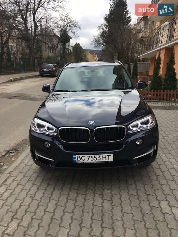 Внедорожник / Кроссовер BMW X5 2018 в 