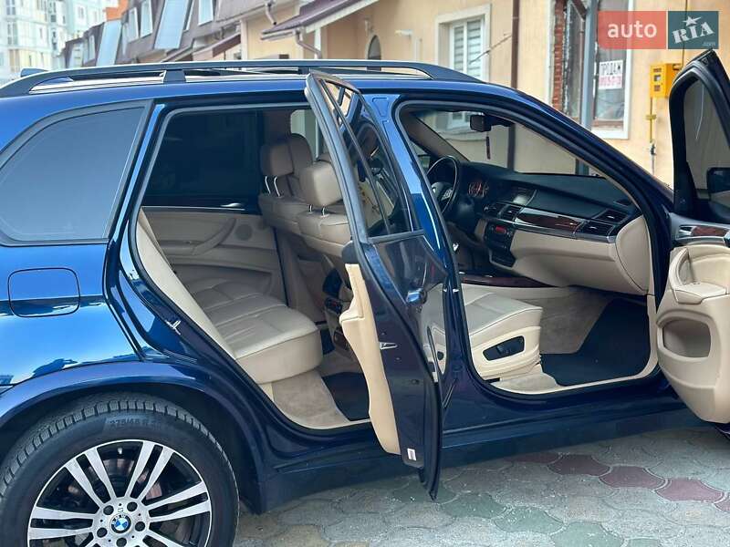 Внедорожник / Кроссовер BMW X5 2011 в Чернигове