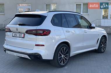 Внедорожник / Кроссовер BMW X5 2022 в 
