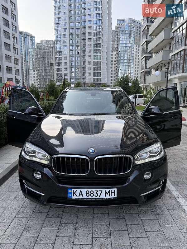 Позашляховик / Кросовер BMW X5 2017 в Києві